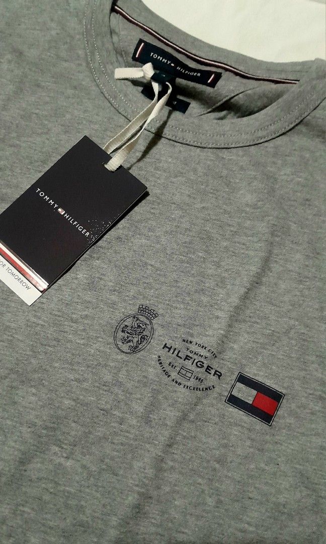 Tommy Hilfiger Shirt (Category: Tshirts & Polo Shirts ) located in Victoria. Submitted by wearnsel (Listing ID 1469583665, Image 2). Description: Mens Regular Fit 💯 Original Brandnew Available size: Medium W21 x L29 (2) Large W22 x L29 (2) P1,999 Items from Australia DISCLAIMER: We are not affiliated with any of the brands mentioned in our post. All copyrights are solely of the original brand owner..