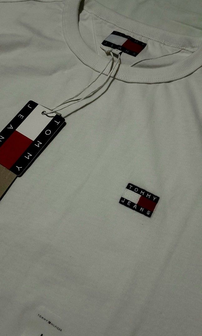 Tommy Hilfiger Shirt (Category: Tshirts & Polo Shirts ) located in Victoria. Submitted by wearnsel (Listing ID 1469584828, Image 2). Description: Mens Regular Fit 💯 Original Brandnew Available size: Small W20.5 x L28 Large W22 x29 P2,199 Items from Australia DISCLAIMER: We are not affiliated with any of the brands mentioned in our post. All copyrights are solely of the original brand owner..