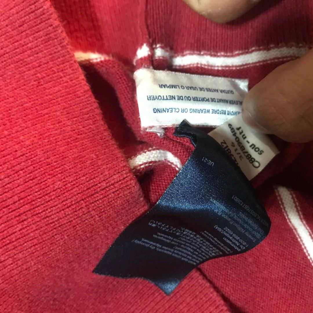 tommy hilfiger sweater (Category: Coats, Jackets and Outerwear) located in Manila. Submitted by gllysv (Listing ID 1469676873, Image 3). Description: .