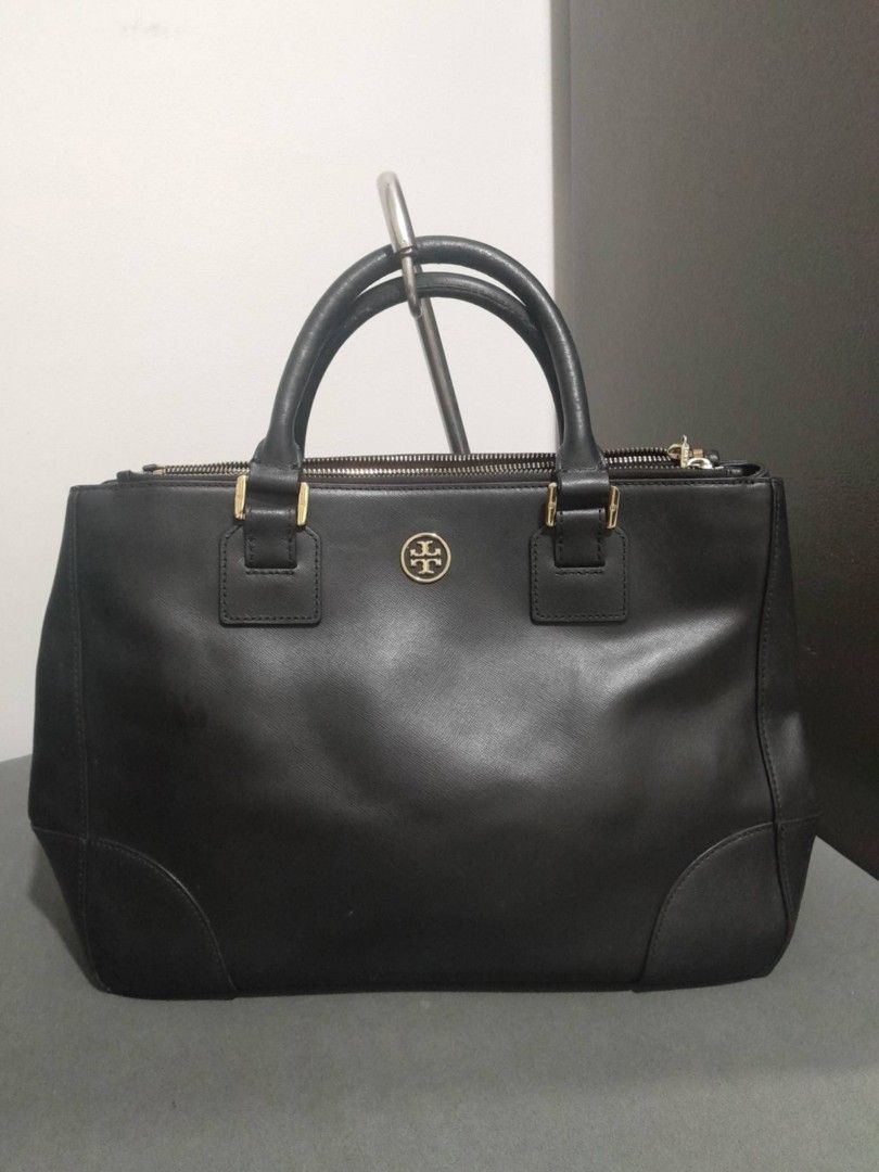 Tory Burch (sling is missing) and Louis Quatorze (Category: Tote Bags) located in Quezon City. Submitted by sophiaokc41154 (Listing ID 1469648792, Image 1). Description: RFS: Decluttering Personal Prelove Tory Burch (sling is missing) and Louis Quatorze Original bags Needs cleaning, No damage Buy both for only 1,750k No haggling Sold for a very low price.