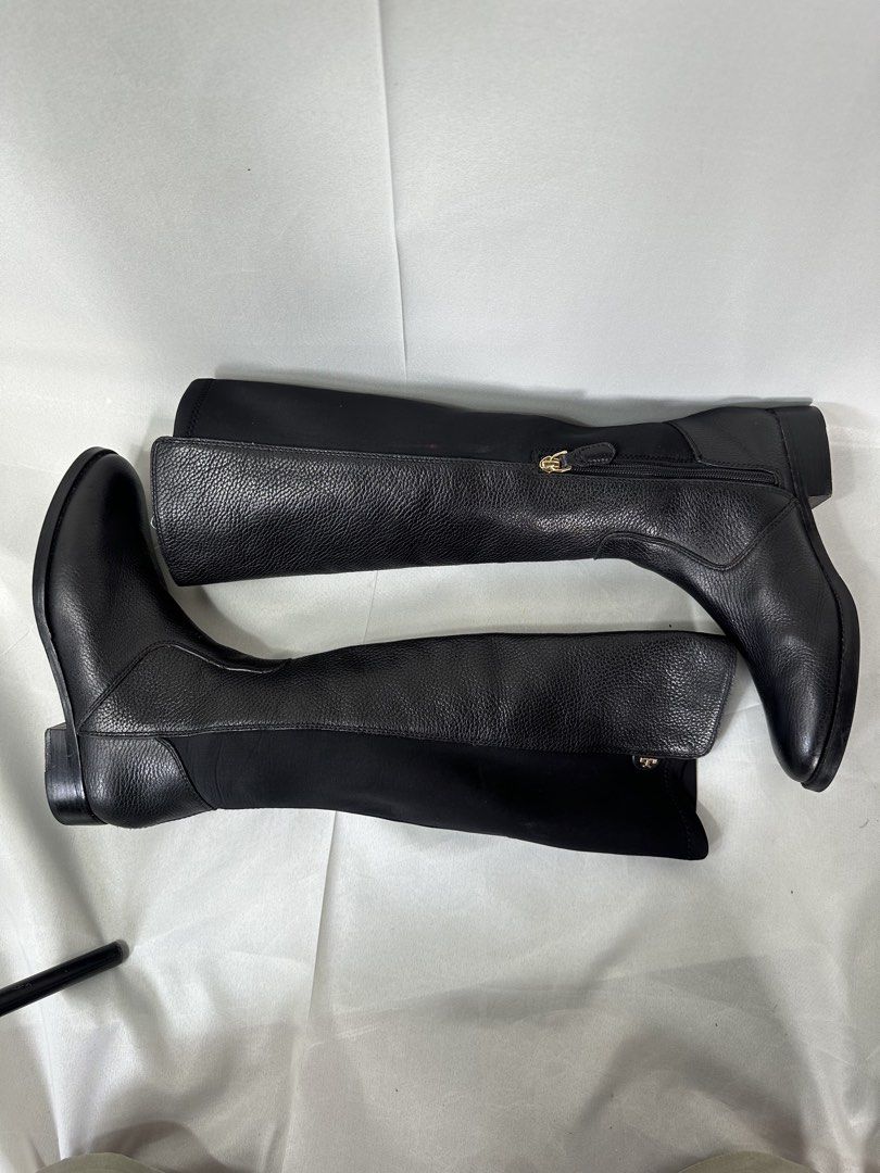 Tory Burch Selden Stretch Leather Riding Boots (Category: Boots) located in Cabanglasan. Submitted by thefashiongarage.co (Listing ID 1469602309, Image 1). Description: Title - Tory Burch Model/Name - Selden Stretch Leather Riding boost Size on Tag - 7M - Size 7 US - Medium Width Conditiion - Excellent Condition with normal sign of wear Category- Riding Boots/ Casual Fitting - Slim Stretch Made in - China Material - Leather Color - Black Design -