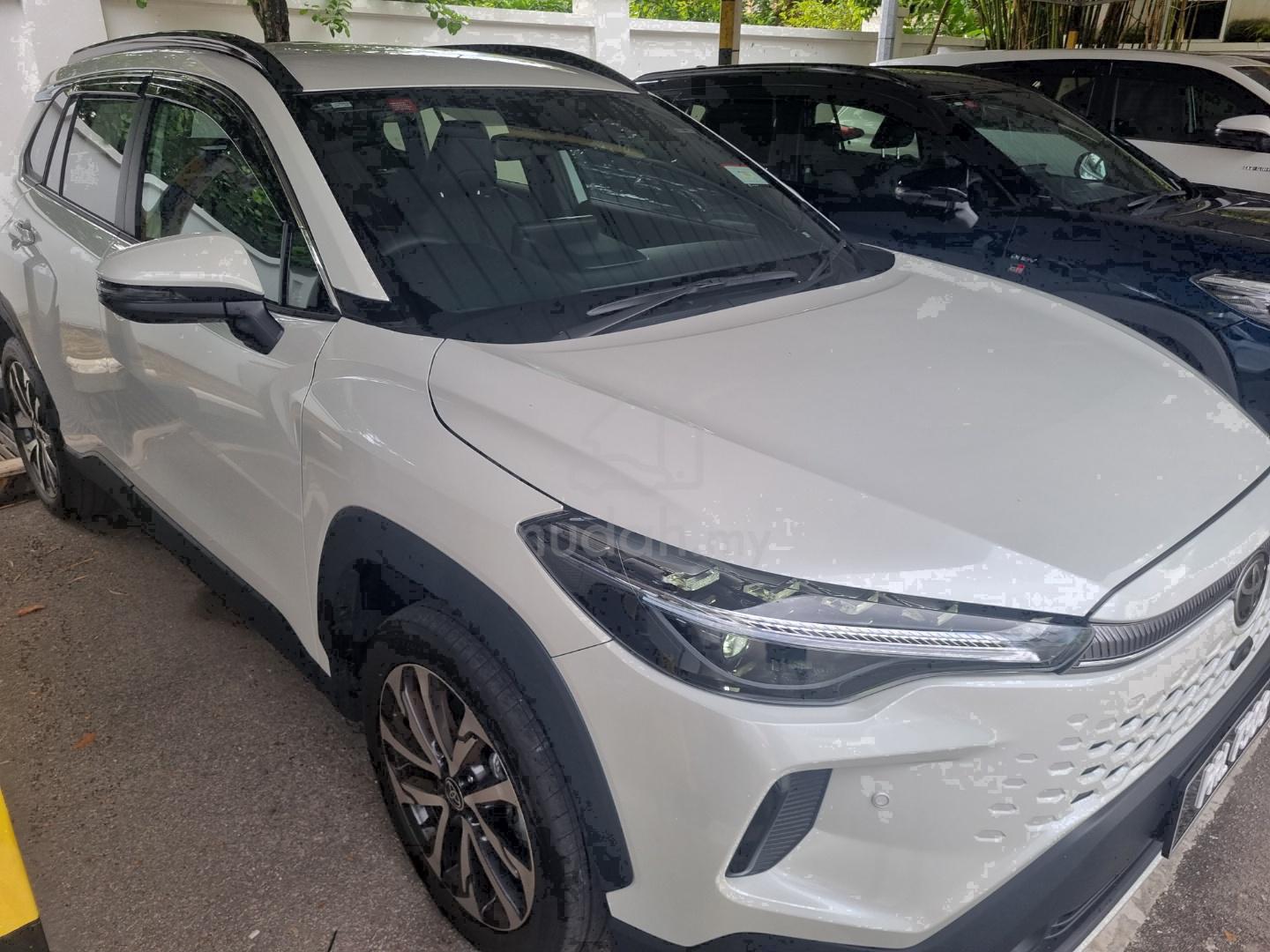 Toyota Corolla Cross V, Cars, Cars for Sale on Carousell