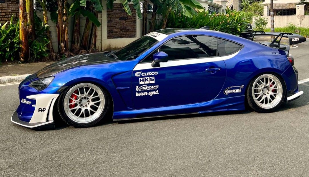 Toyota GT 86 Aero Auto (Category: Used Cars) located in Caloocan City. Submitted by luscioushairmiks (Listing ID 1464986439, Image 1). Description: 2015 Toyota GT86 Aero unit (Orange) Wrapped in blue Sports Car Automatic transmission 2.0 (FA20) boxer engine AP racing 6pot big brake kit (Front and Rear) Rota Mxr-F 18x8.5 Michelin PS4 (2025) 90% thread Rays Lugnuts Custom misfits slim bag ALS airsuspension Complete legal papers Indicated blue color