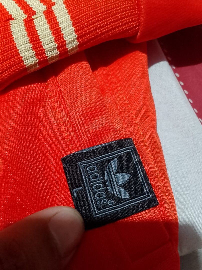 Track jacket adidas (Category: Activewear) located in Iloilo. Submitted by janillthrifted (Listing ID 1469697024, Image 3). Description: .