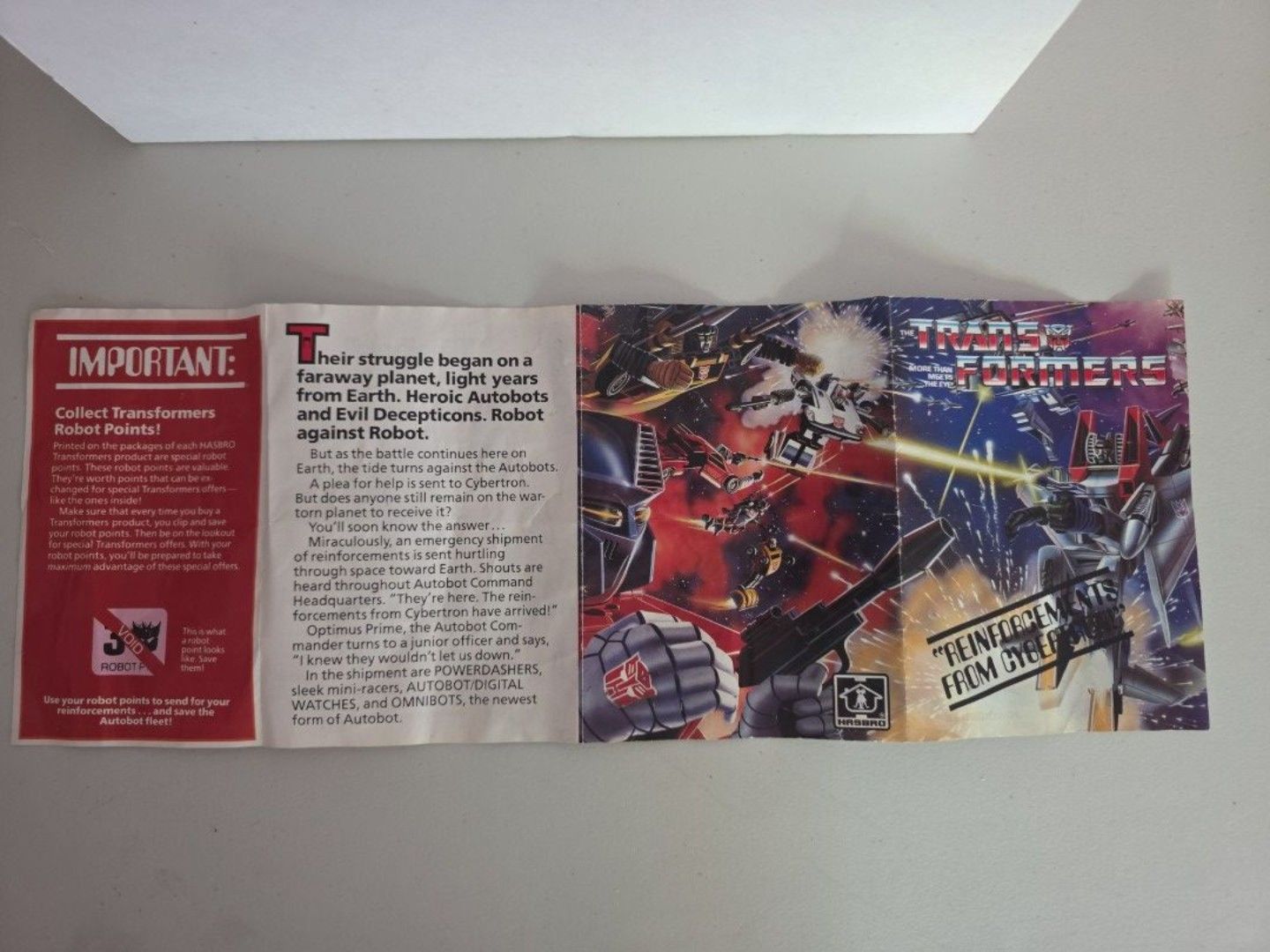 Transformers (Category: Vintage Collectibles) located in Singapore. Submitted by namkimdumbdumb (Listing ID 1469613474, Image 2). Description: .