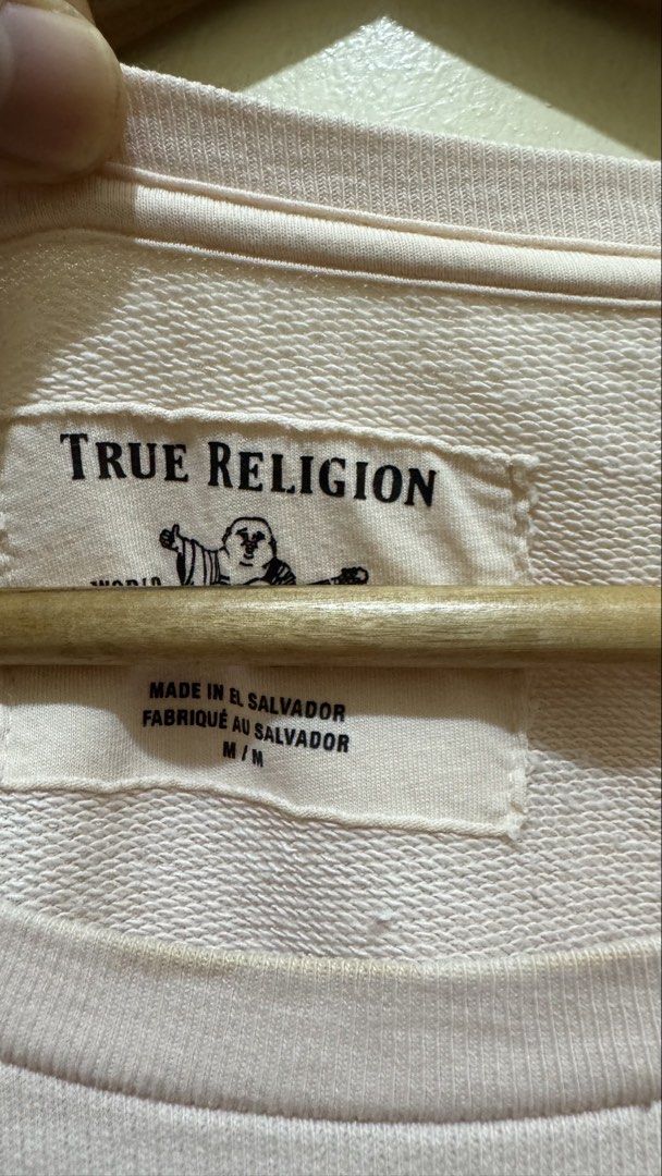 True religion Crew neck (Category: Coats, Jackets and Outerwear) located in Makati City. Submitted by renkill (Listing ID 1469687589, Image 3). Description: Medium Removable lints Very good condition .