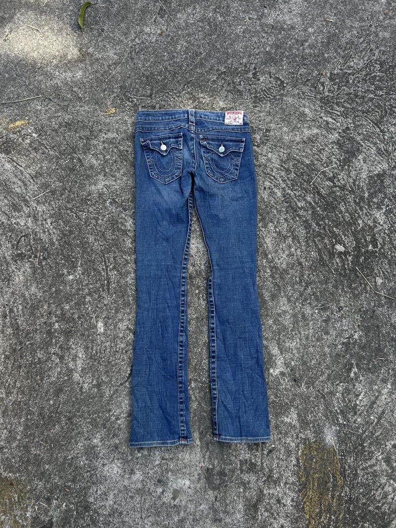 TRUE RELIGION DENIM PANTS (Category: Jeans) located in Cavite. Submitted by pumpinthriftin (Listing ID 1469640250, Image 1). Description: L - 41 HEM - 7.