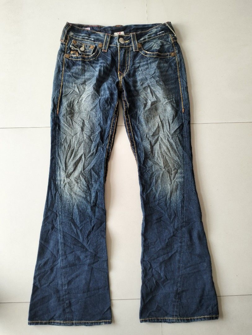 True religion rainbow joey (Category: Jeans) located in San Carlos City. Submitted by guioverlua72920 (Listing ID 1469600037, Image 1). Description: Tr rainbow joey Seat 34 31 on tag W34 L42 Leg opening Excellent condition No issue ₱2500 free shipping Location San Carlos city Negros Occidental.