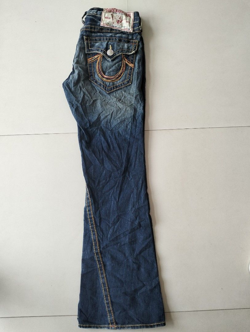 True religion rainbow joey (Category: Jeans) located in San Carlos City. Submitted by guioverlua72920 (Listing ID 1469600037, Image 3). Description: Tr rainbow joey Seat 34 31 on tag W34 L42 Leg opening Excellent condition No issue ₱2500 free shipping Location San Carlos city Negros Occidental.