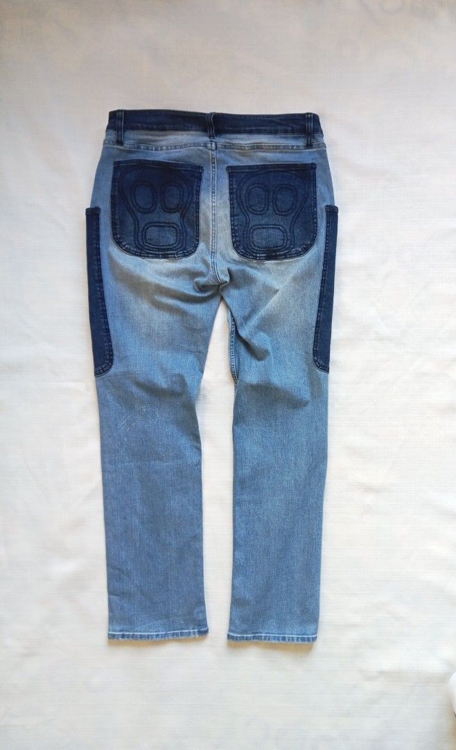 Tsumori Chisato patchwork denim jeans (Category: Jeans) located in Bagabag. Submitted by thrift_stories96 (Listing ID 1469720381, Image 3). Description: Tsumori Chisato patchwork denim jeans for her Medium frame Waistline - 28 to 30 Length -36.5 Rise - 9.5 Leg opening - 7 Condition - excellent No flaw.