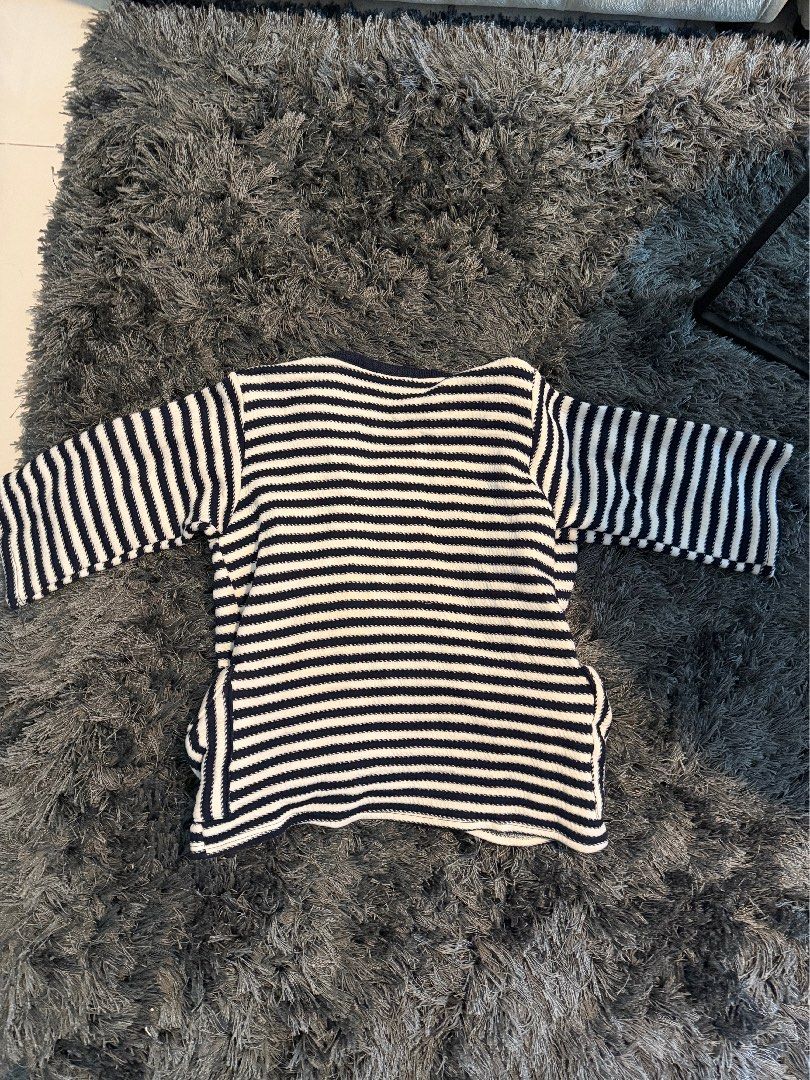 TTC Striped Kimono Style Open Blouse / Jacket (Category: Blouses) located in Quezon City. Submitted by tishaagba (Listing ID 1469738481, Image 2). Description: Fits S-M.