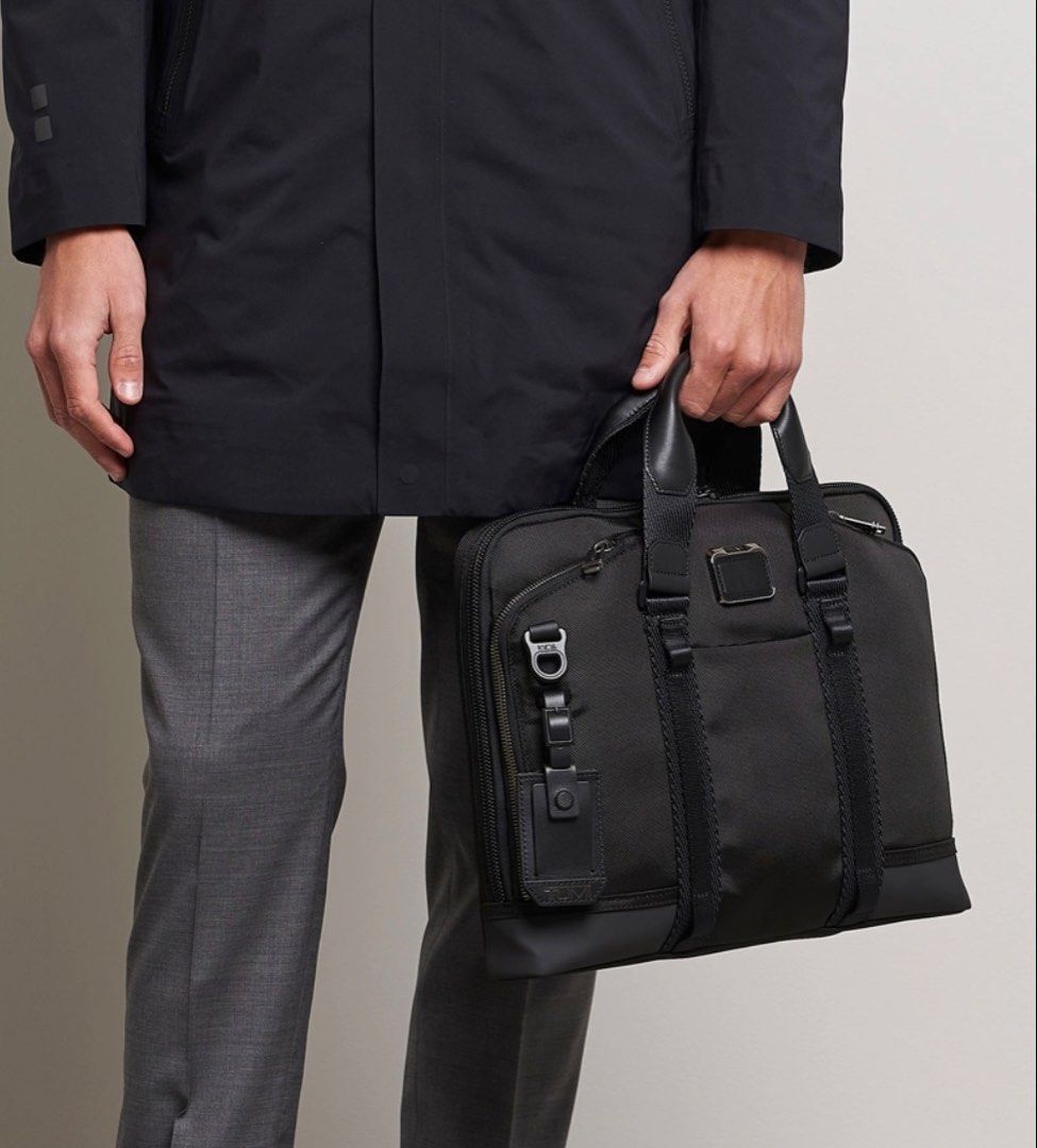 Tumi ALPHA BRAVO ACADEMY BRIEF (Category: Luxury Bags & Wallets) located in Paranaque City. Submitted by verly_espera (Listing ID 1469681501, Image 2). Description: 100% Original 100% Brand New, available on hand.