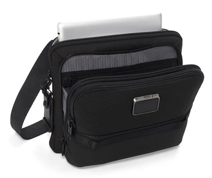 Tumi ALPHA SERVICE CROSSBODY (Category: Luxury Bags & Wallets) located in Paranaque City. Submitted by verly_espera (Listing ID 1469681799, Image 3). Description: 100% Original 100% Brand New, available on hand.