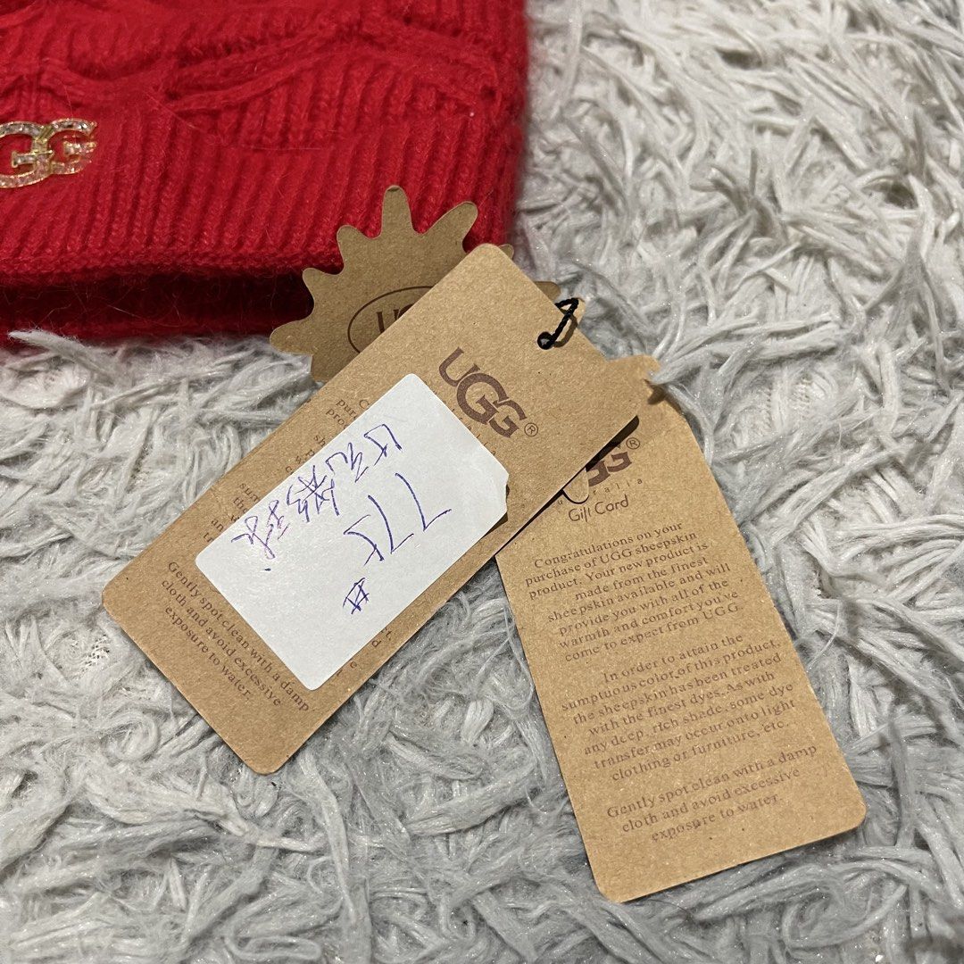 UGG Australia Red Benie (Category: Hats & Beanies) located in Bauang. Submitted by thriftypockets92 (Listing ID 1469715423, Image 3). Description: .