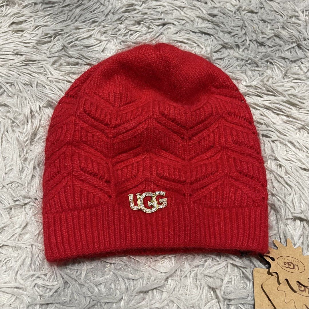 UGG Australia Red Benie (Category: Hats & Beanies) located in Bauang. Submitted by thriftypockets92 (Listing ID 1469715423, Image 1). Description: .