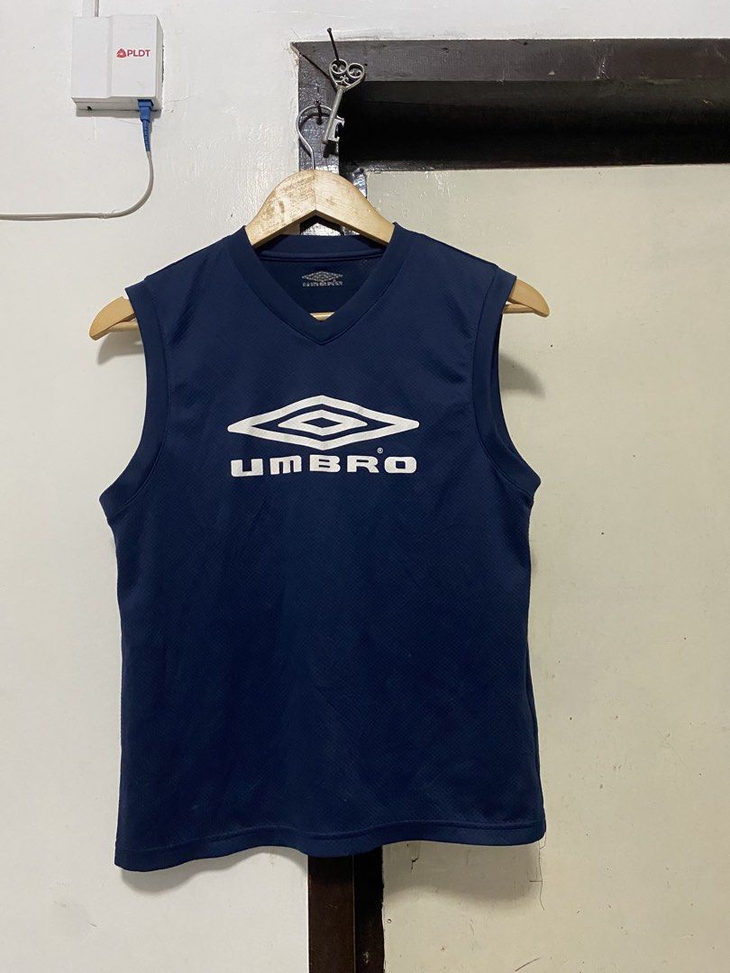 UMBRO TANK TOP (Category: Activewear) located in Koronadal. Submitted by cj.curatedfinds1 (Listing ID 1469709203, Image 1). Description: 19x25 9.5/10 color rate excellent condi need wash only no issue.