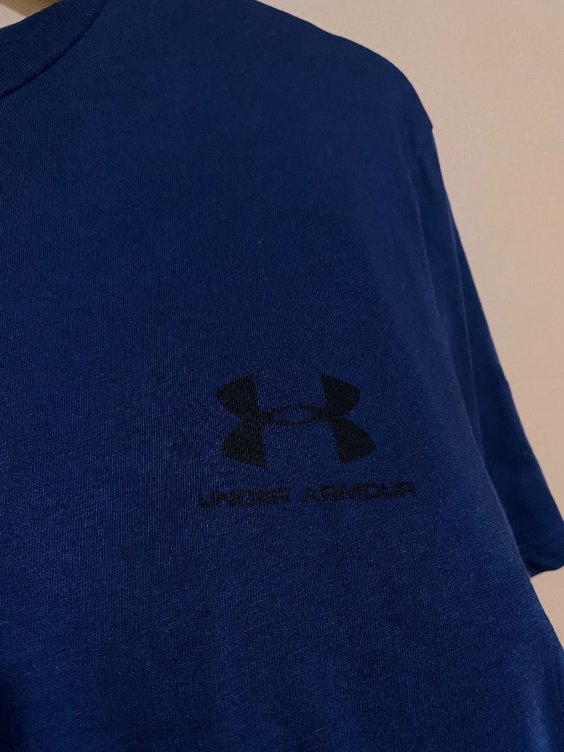 Under Armour Basic Logo Tee Shirt (Category: Tshirts & Polo Shirts ) located in Cadiz. Submitted by thespotcdz (Listing ID 1469590492, Image 2). Description: Medium on tag Width 19" Length 29.5" Excellent condition.