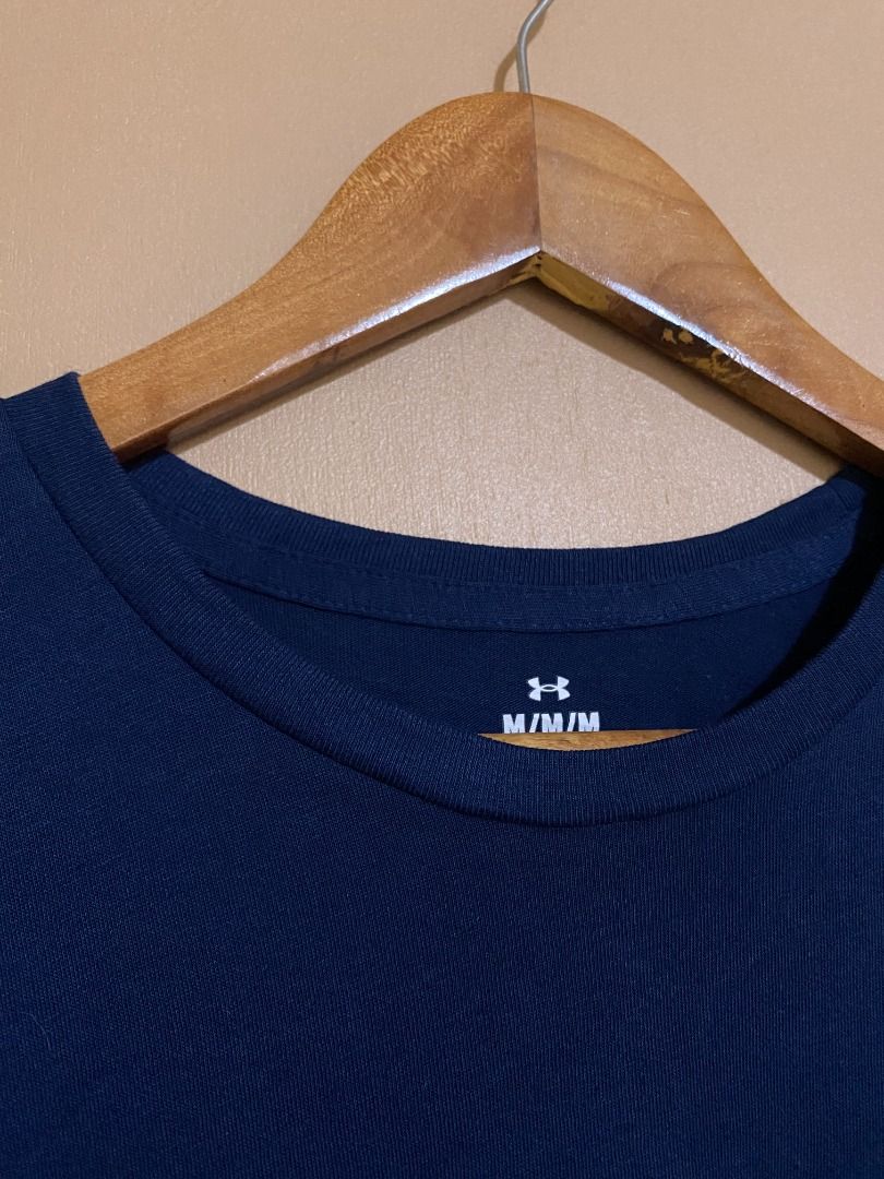 Under Armour Basic Logo Tee Shirt (Category: Tshirts & Polo Shirts ) located in Cadiz. Submitted by thespotcdz (Listing ID 1469590492, Image 3). Description: Medium on tag Width 19" Length 29.5" Excellent condition.