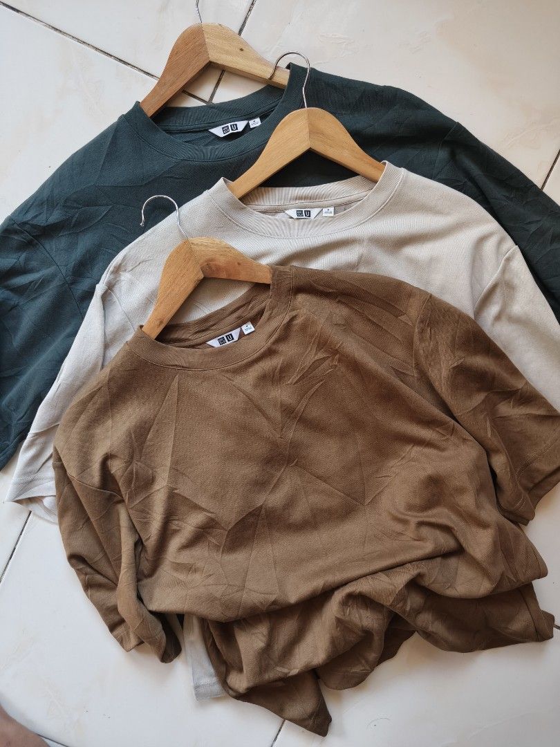 Uniqlo Airism Oversized Medium Men (Category: Activewear) located in Tagum. Submitted by theees (Listing ID 1469597451, Image 1). Description: UNIQLO AIRISM OVERSIZED EXCELLENT CONDITION ✔️ SIZE: ALL MEDIUM ✔️ PRICE: 1200 TAKE ALL 📩.