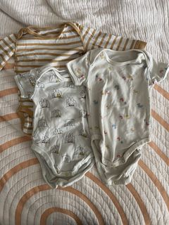 (Category: ) located in . Submitted by ourpreloved.shop (Listing ID 1469599946, Image 1). Description: .