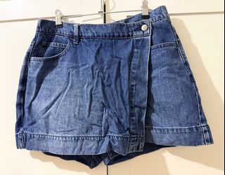 (Category: ) located in . Submitted by chie2022 (Listing ID 1469679210, Image 1). Description: .
