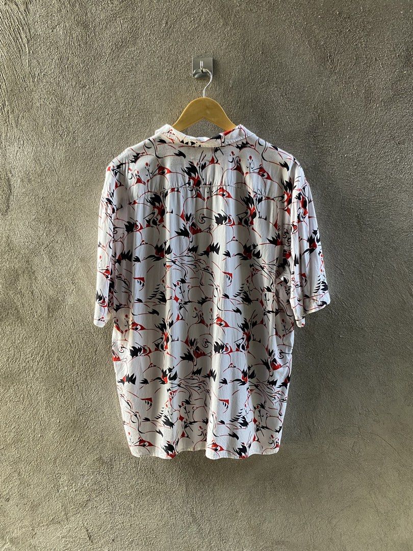 uniqlo “engimono” open-collar poloshirt (Category: Tshirts & Polo Shirts ) located in Davao. Submitted by salomee (Listing ID 1469592463, Image 3). Description: uniqlo “engimono” open-collar poloshirt large width: 23 length: 28.5 in very good condition no issue. ₱ 480 + shipping fee mindanao, davao city dm 💬.