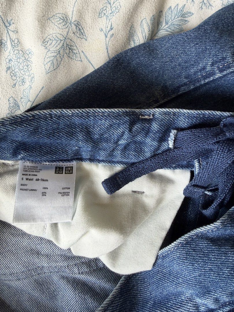Uniqlo Men’s Straight Pants (Category: Jeans) located in Makati City. Submitted by declutterwithella (Listing ID 1469620536, Image 3). Description: Brand: Uniqlo (not ukay, personal use) Size: Small Used twice only! Huhu Reason for selling: Sikip na 😅 .