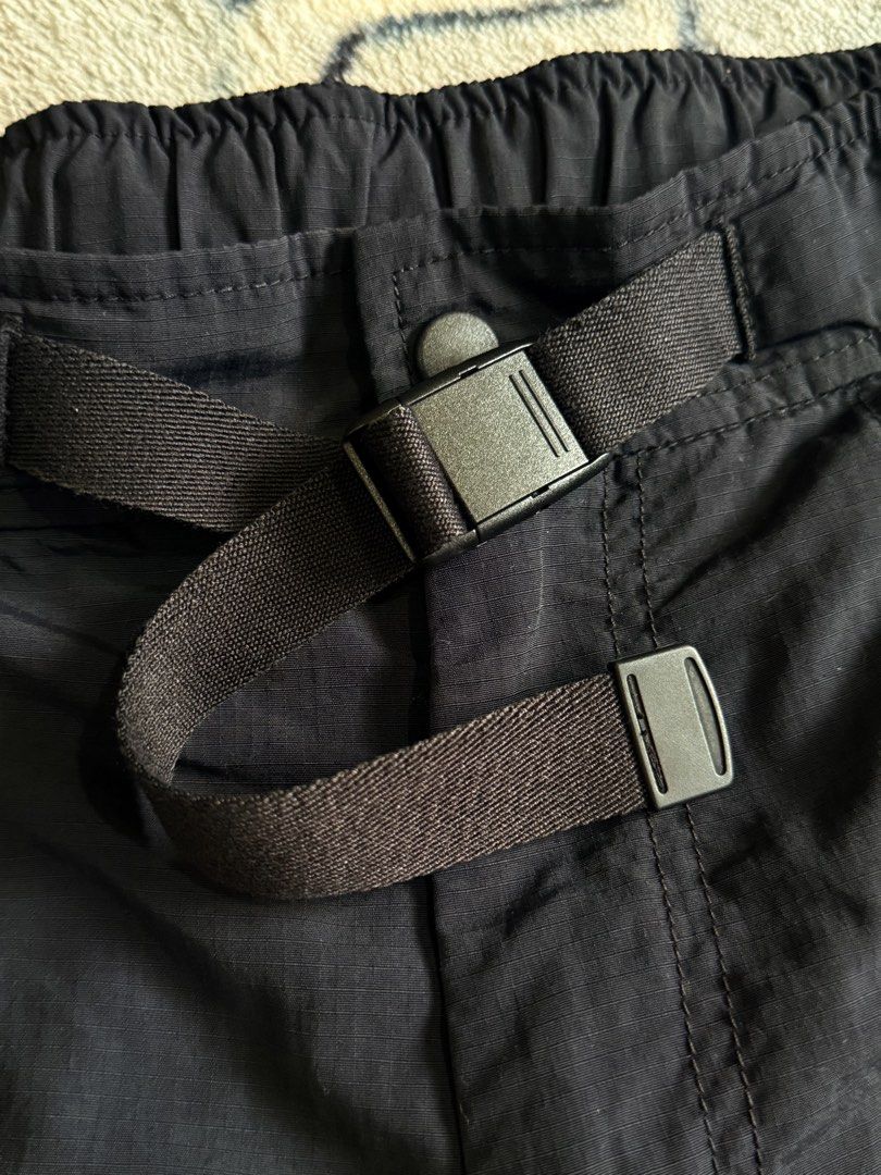 Uniqlo Nylon Utility Geared Shorts (Category: Shorts) located in Maramag. Submitted by ghab82885 (Listing ID 1469613980, Image 3). Description: Uniqlo Nylon Utility Geared Shorts Good as new No issue Size Small 28-32” x L17.5” 650 only.