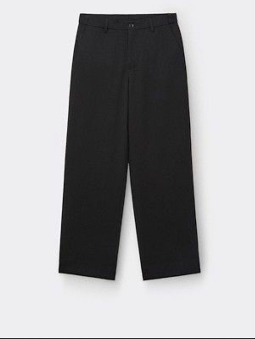 Uniqlo Pants (Category: Other Bottoms) located in Mandaluyong City. Submitted by mry.mry (Listing ID 1469749066, Image 1). Description: .