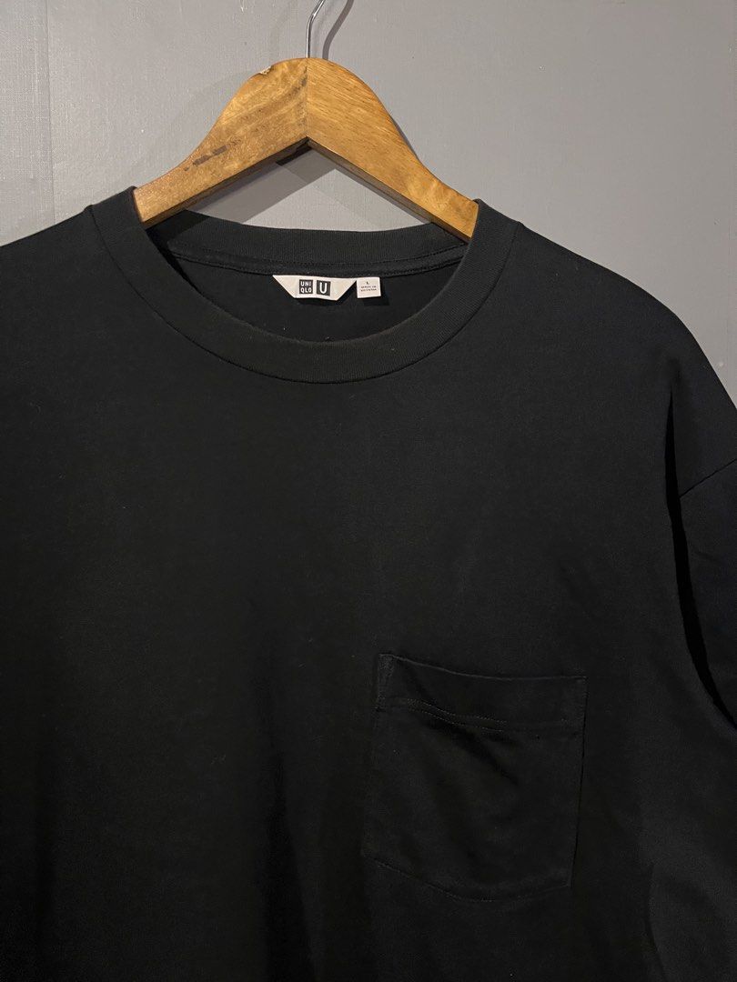 Uniqlo pocket tee (Category: Tshirts & Polo Shirts ) located in San Mateo. Submitted by street_rev (Listing ID 1469678796, Image 3). Description: 27 x 23 .