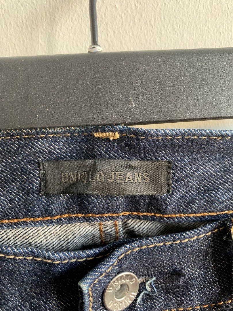 Uniqlo Raw Denim Jeans (Category: Jeans) located in Tanauan. Submitted by ohnemiguel69 (Listing ID 1469715009, Image 3). Description: Uniqlo Raw Denim Jeans No issue Washed already W- 32 L- 39 Leg Open- 7.5 ₱800+SF 📍TANAUAN CITY BATANGAS📍.