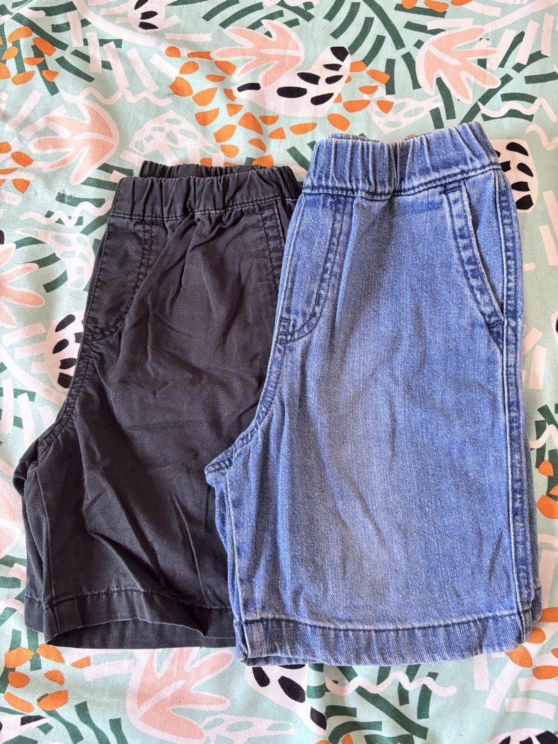 Uniqlo Shorts Bunle (Category: Babies & Kids Fashion) located in Mabalacat. Submitted by cadyluuuck (Listing ID 1469632517, Image 1). Description: Uniqlo shorts for boys. 110 size on tag. .