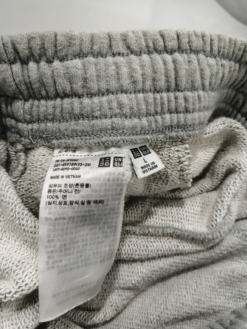 UNIQLO SWEATPANTS COTTON BLEND (Category: Other Bottoms) located in Kabacan. Submitted by thriftedsupremacy11 (Listing ID 1469746660, Image 2). Description: Un!qlo Sweatpants Dimes 29-31 x 37 excellent condition Issue: none.
