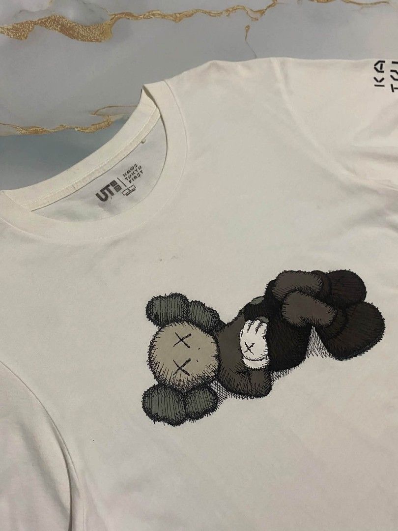Uniqlo X Kaws (Category: Activewear) located in Bulacan. Submitted by yddadoc (Listing ID 1469576567, Image 2). Description: Need Wash No Issue.