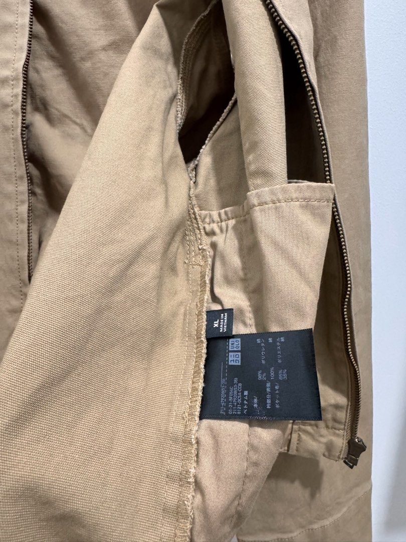 Uniqlo Zip Up Short Jacket (Category: Coats, Jackets and Outerwear) located in Mandaluyong City. Submitted by chubskalichummyjuno (Listing ID 1469719083, Image 3). Description: Uniqlo Zip Up Short Jacket XL Width: 23” Length: 21” Like new ₱1700 Mandaluyong City.