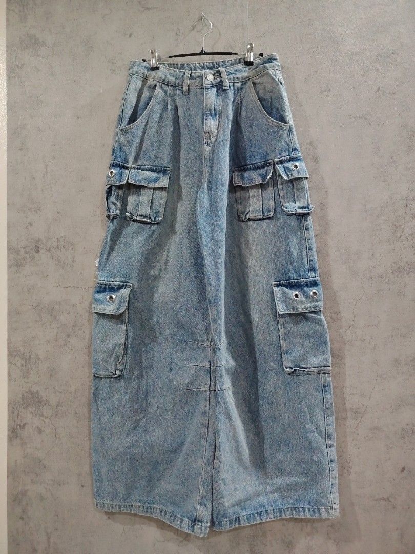 Unisex cargo 8 pocket (Category: Jeans) located in Dasmarinas. Submitted by brixx_wear (Listing ID 1469616496, Image 2). Description: DETAILS : HARD DENIM [NO ISSUE] GCASH PAYMENT DETAILS INDICATED ON THE PHOTO NO COD, PAY AS YOU ORDER BASIS OPEN FOR ALTER ADD 50PHP [ PREFERRED SIZE ] COURIER J&T AND LALAMOVE +SHIPPING / DELIVERY FEE !REMINDERS! Color may slightly different due to lighting & phone adjustments. — LOCATION DASMA CAVITE.