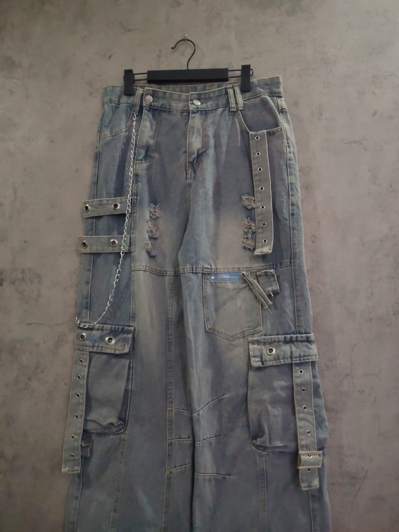 Unisex cargo blue (Category: Jeans) located in Dasmarinas. Submitted by brixx_wear (Listing ID 1469616379, Image 2). Description: DETAILS : HARD DENIM. [NO ISSUE] GCASH PAYMENT DETAILS INDICATED ON THE PHOTO NO COD, PAY AS YOU ORDER BASIS OPEN FOR ALTER ADD 50PHP [ PREFERRED SIZE ] COURIER J&T AND LALAMOVE +SHIPPING / DELIVERY FEE !REMINDERS! Color may slightly different due to lighting & phone adjustments. — LOCATION DASMA CAVITE.
