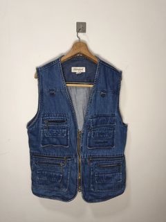 (Category: ) located in . Submitted by aristothrift (Listing ID 1469712935, Image 1). Description: .