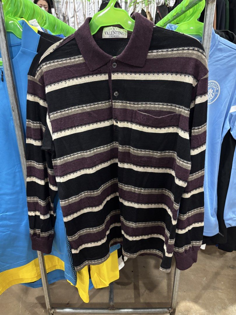Valentino Longsleeve (Category: Formal Shirts) located in Puerto Princesa. Submitted by 18arc (Listing ID 1469671957, Image 1). Description: Valentino Longsleeve Dimes: 19.5x26 Flaws: Has 2 holes at the back.