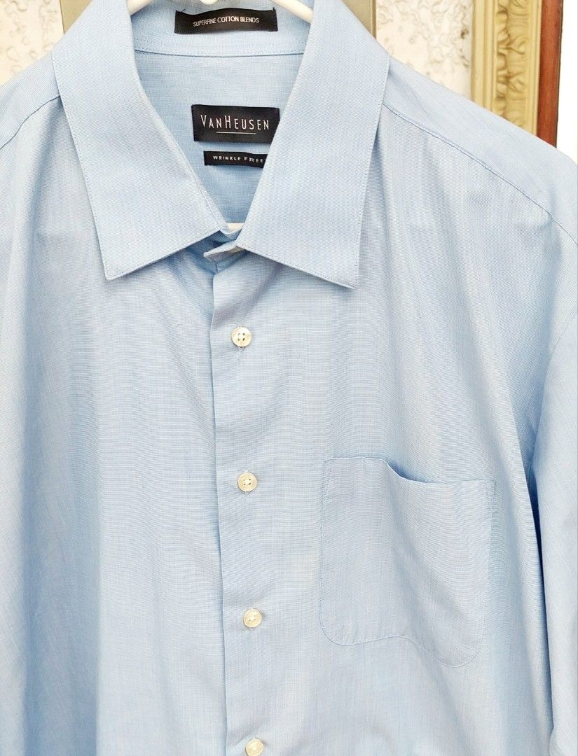 Van Heusen Long Sleeve Size L (Category: Formal Shirts) located in Quezon City. Submitted by donjie (Listing ID 1469634503, Image 2). Description: Men's Long Sleeve Van Heusen Size L With Left Side Pocket Wrinkle Free.