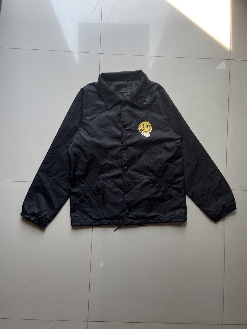 Vandal “Welcome to The Real World” Coach Jacket (Category: Coats, Jackets and Outerwear) located in Panabo. Submitted by thrifty.red (Listing ID 1469586523, Image 2). Description: width:21 length:27 likenew .