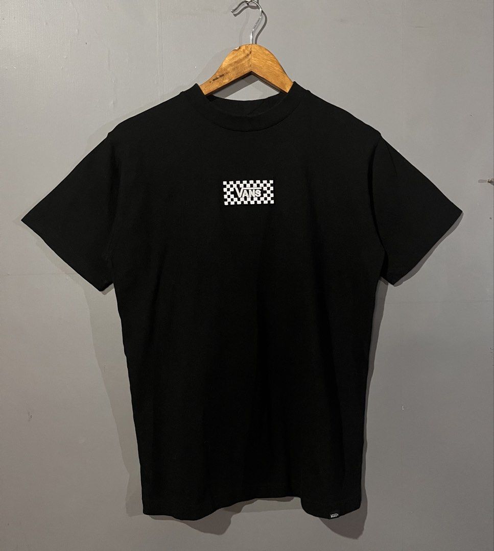 Vans off the wall graphic tee (Category: Tshirts & Polo Shirts ) located in San Mateo. Submitted by street_rev (Listing ID 1469694228, Image 1). Description: 26 x 19.5.