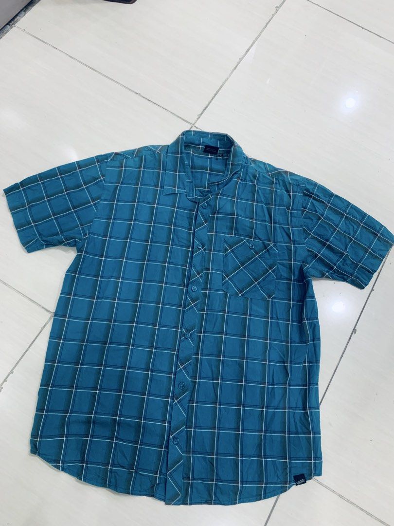 VANS POLO (Category: Clothes Drying Rack) located in Manila. Submitted by gizmolacaba (Listing ID 1469672432, Image 1). Description: Good as new .