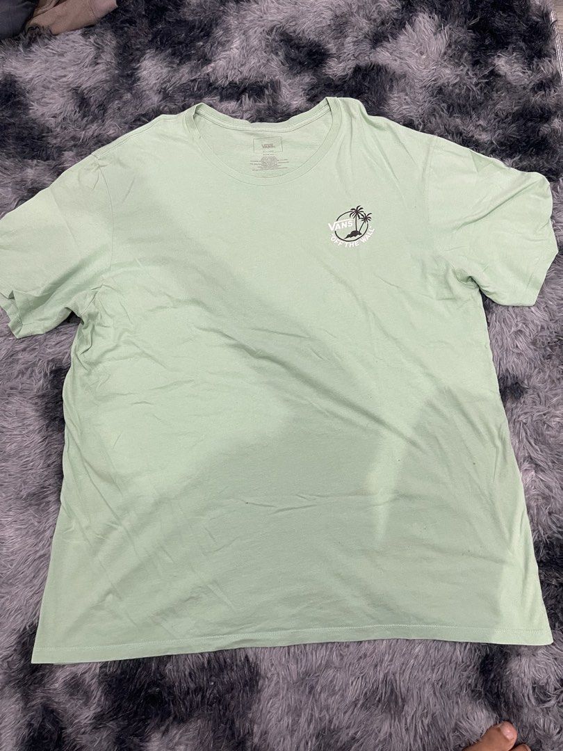 Vans shirt (Category: Formal Shirts) located in San Jacinto. Submitted by clothcartelph (Listing ID 1469656524, Image 1). Description: Vans Size: 2XL Dimes:24/31 Condition: excellent condition Color rate: 9/10 No issue.