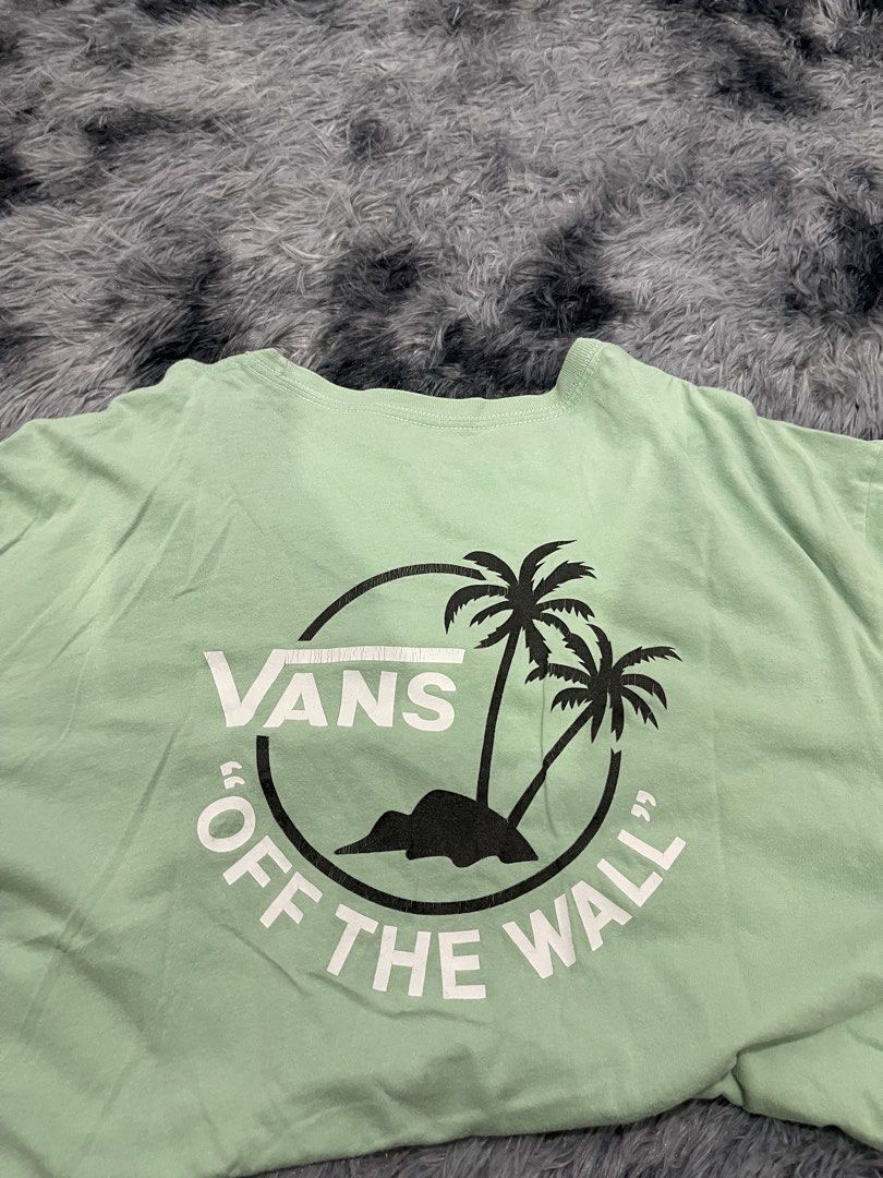 Vans shirt (Category: Formal Shirts) located in San Jacinto. Submitted by clothcartelph (Listing ID 1469656524, Image 2). Description: Vans Size: 2XL Dimes:24/31 Condition: excellent condition Color rate: 9/10 No issue.