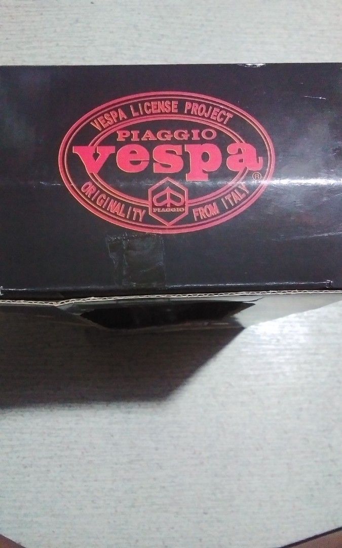 Vespa (Category: Vintage Collectibles) located in Quezon City. Submitted by Bernz (Listing ID 1469671125, Image 3). Description: Japanese novelty collectible item featuring a branded glass from the Vespa Cocktail Glass Series..
