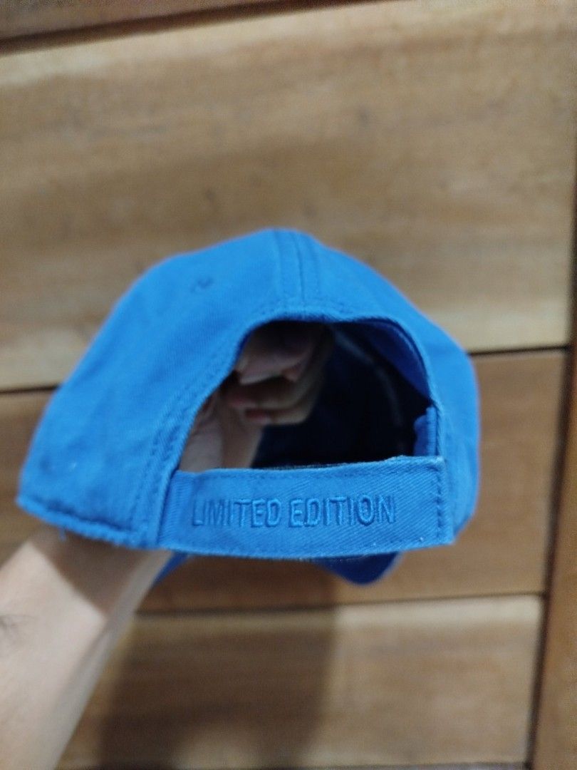 Vetements Authentic (Category: Caps & Hats) located in Marikina City. Submitted by jecccc (Listing ID 1469658647, Image 3). Description: Vetements Authenticated by Grailed website offer kayo ng price.