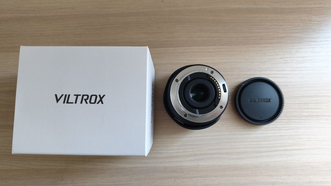 Viltrox AF 9mm f/2.8 E Mount Prime Lens (Category: Lens & Kits) located in Mandaluyong City. Submitted by s0nym (Listing ID 1469614554, Image 3). Description: - Brand/Model: Viltrox AF 9mm f/2.8 Prime Lens - Mount/Format: Sony E-mount, APS-C format - Key Uses: Ultra-wide angle, ideal for stunning landscapes and architectural shots - Performance: Fast f/2.8 maximum aperture and quiet STM autofocus motor - Specs: 58mm filter thread size - Condition