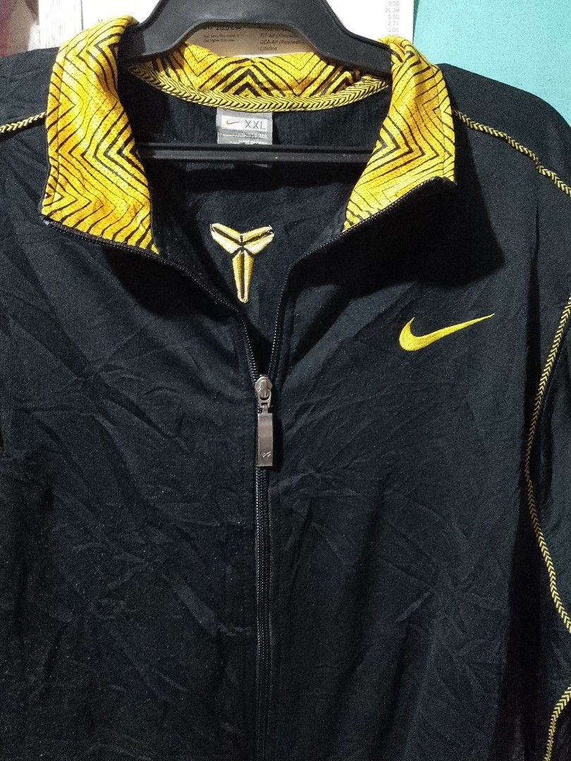 vintage 100% Authentic Nike Kobe Bryant Mamba track jacket (Category: Coats, Jackets and Outerwear) located in Manila. Submitted by jonahq.9 (Listing ID 1469595496, Image 2). Description: vintage Nike full-zip track windbreaker jacket 😊😍 Nike Kobe (Black Mamba) FIT-DRY 2xl on tag #NikeKobe #KobeBryant #MambaMentality #NikeBasketball #Lakers #BlackMamba #TrackJacket #VintageNike #KobeCollection #StreetwearPH #PreLovedPH #BasketballMerch #NikeMam