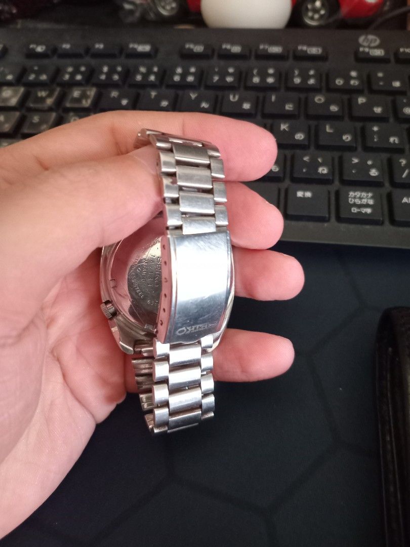 Vintage 1977 seiko 5 (Category: Vintage Collectibles) located in Taguig. Submitted by nippon.toki (Listing ID 1469592409, Image 3). Description: working pero needs service di nagana ang day date sold as is Please read! For sure buyer only! NO COD/COP No reservation The items will be sold to the first payer w/o prior notice. Verbal reservations are not acceptable. Note: All items are vintage. Please manage your expectations accordingly. G cash pay